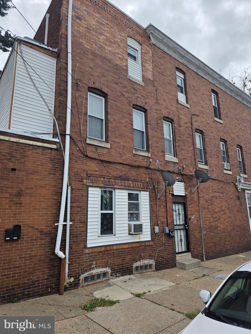 Property Photo:  6343 N Vine Street  PA 19139 
