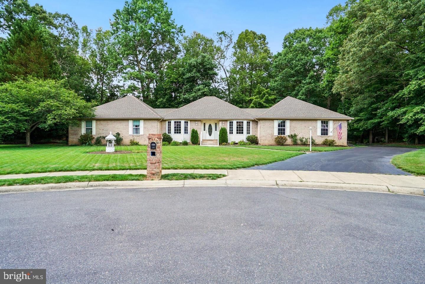Property Photo:  105 Cornwall Court  MD 20646 