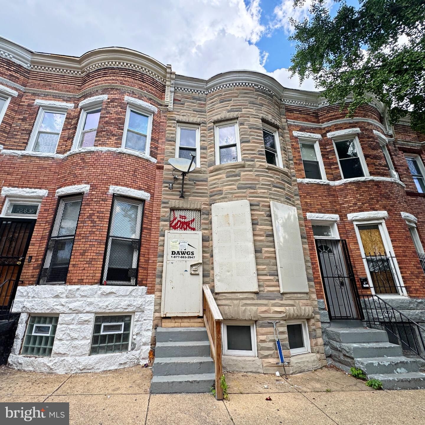 Property Photo: 2833 Woodbrook Avenue MD 21217