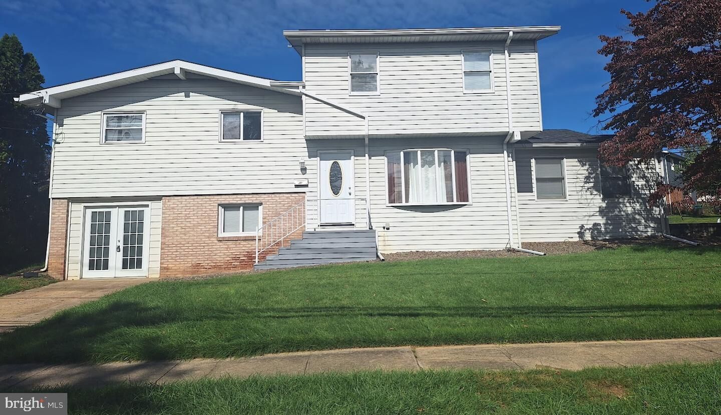 Property Photo:  4601 Chestnut Avenue  PA 17011 
