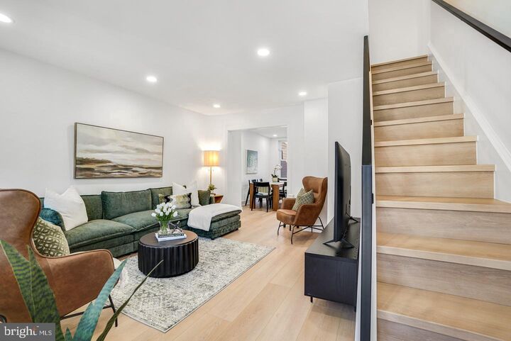 Property Photo:  1237 Hull Street 1237  MD 21230 