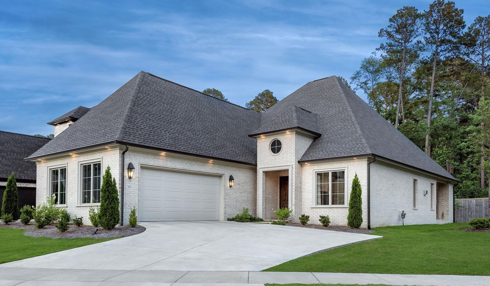 Property Photo:  5 Mereville Place  AR 72223 
