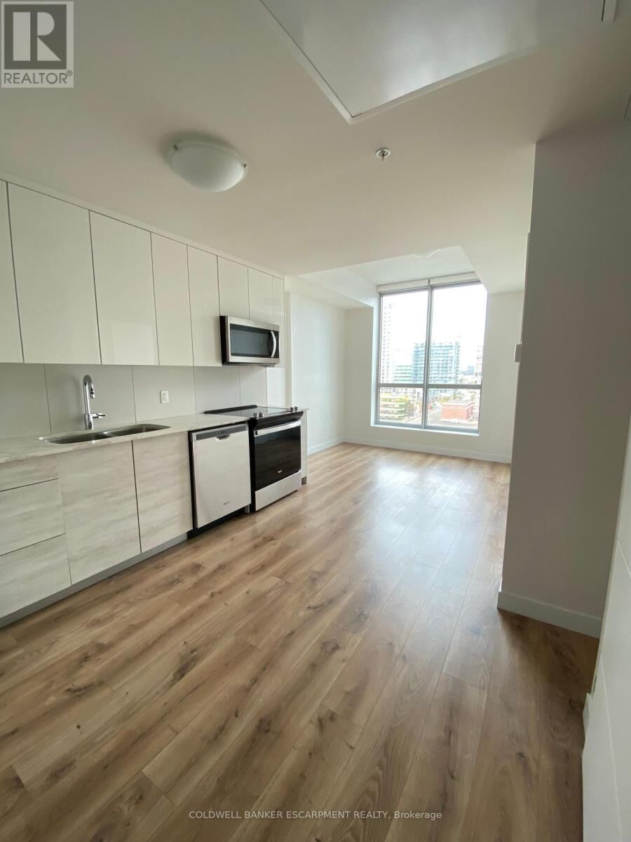 Property Photo:  60 Frederick Street 808  ON N2H 0C7 
