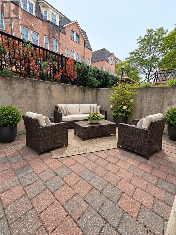 Property Photo:  760 Lawrence Avenue West 137  ON M6A 3E7 
