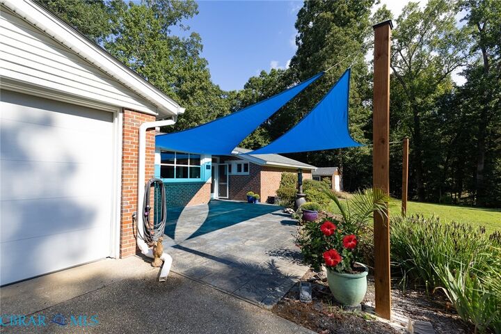 Property Photo:  23 Oak Ridge Drive  VA 22482 
