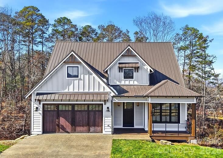 Property Photo: 202 Westridge Farm Road NC 28804