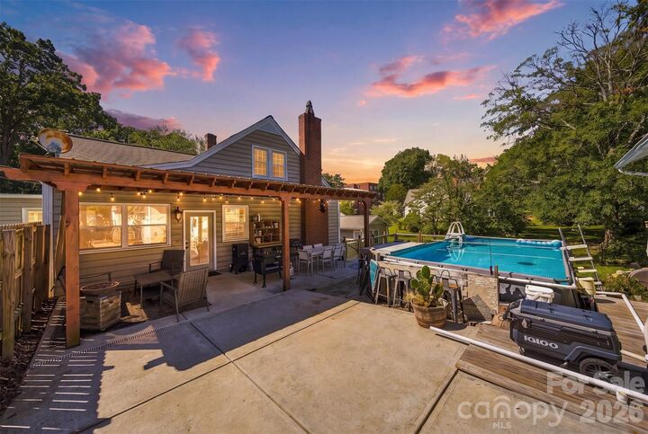 Property Photo: 625 E Park Drive NC 28092