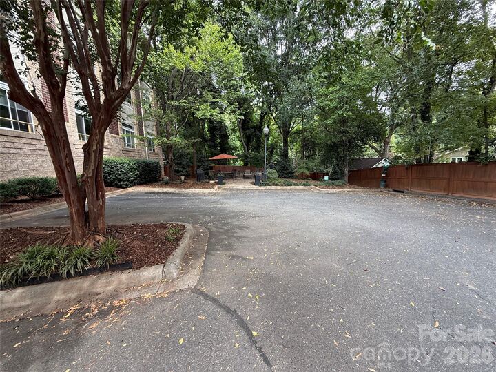 Property Photo:  404 Laurel Avenue 33  NC 28204 