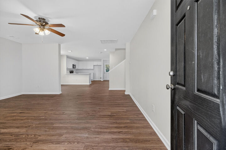 Property Photo:  126 Avalon Road  SC 29483 