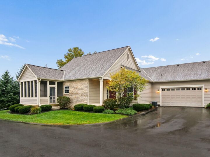 Property Photo:  1112 Little Bear Place  OH 43035 
