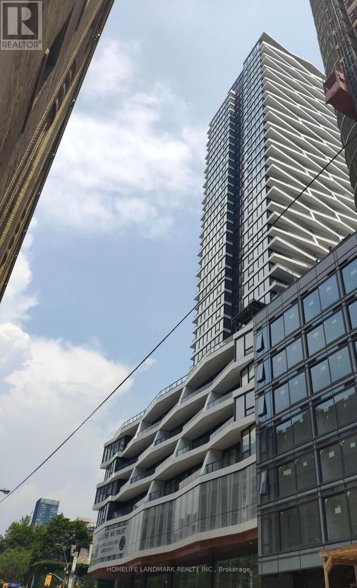 Property Photo:  85 Wood Street 2617  ON M4Y 0E8 