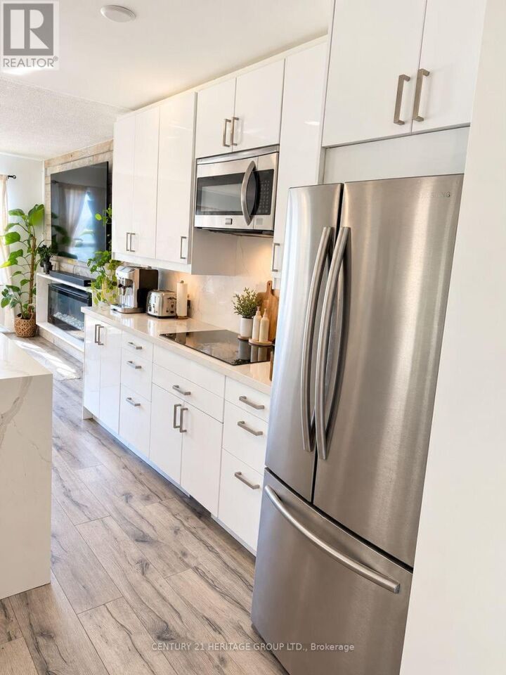 Property Photo:  578 North Lake Road  ON L4E 3B8 