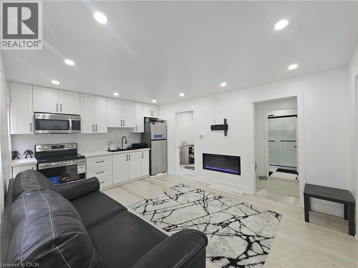 Property Photo:  352 Weir Street North  ON L8H 5G7 