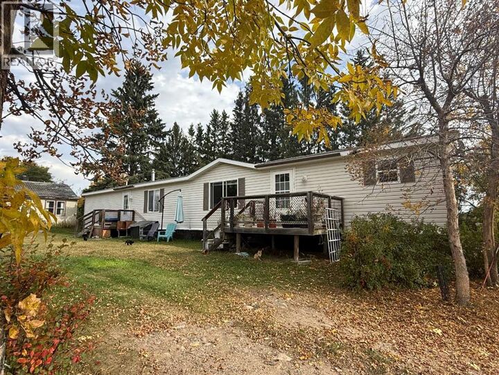 Property Photo:  31040 Twp Rd 524  AB T0B 2X0 