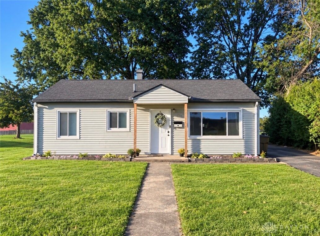 Property Photo:  821 Foley Drive  OH 45377 