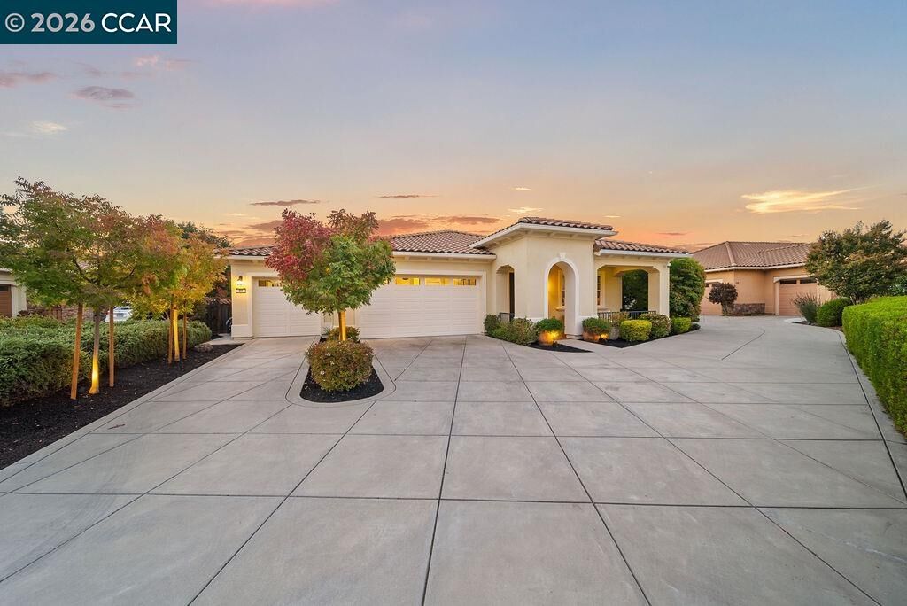 Property Photo: 24 Promontory Place CA 94517