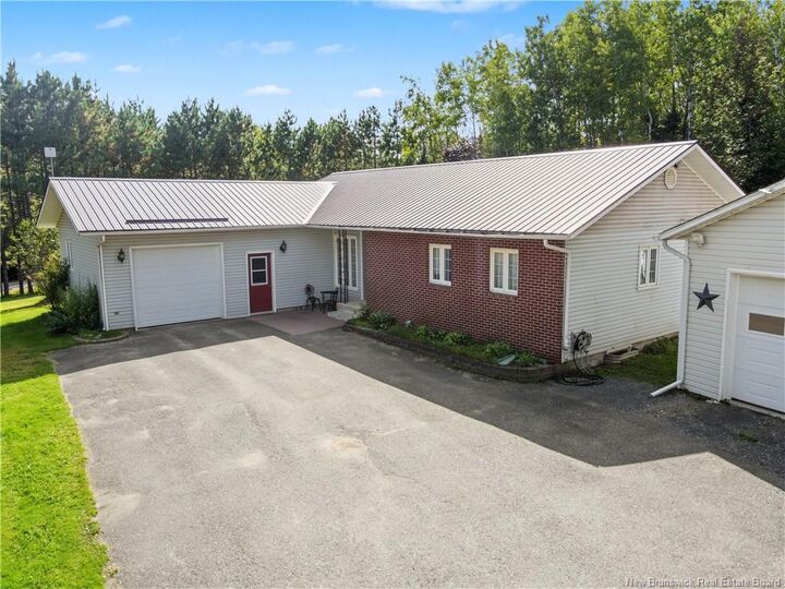 Property Photo:  3 Maple Street  NB E7M 4C3 
