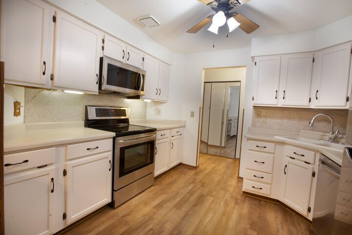 Property Photo:  999 41st Avenue NE  MN 55421 