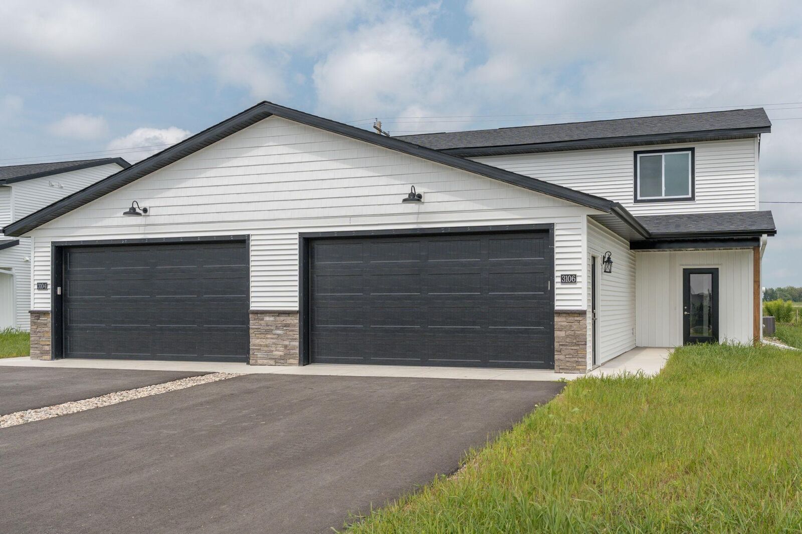 Property Photo:  3123 Scotch Lane  MN 56001 