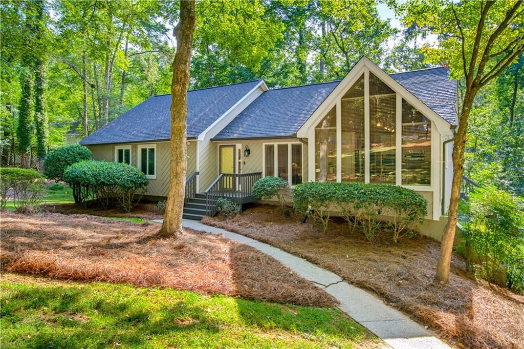 Property Photo: 4842 Scotts Mill Way GA 30096
