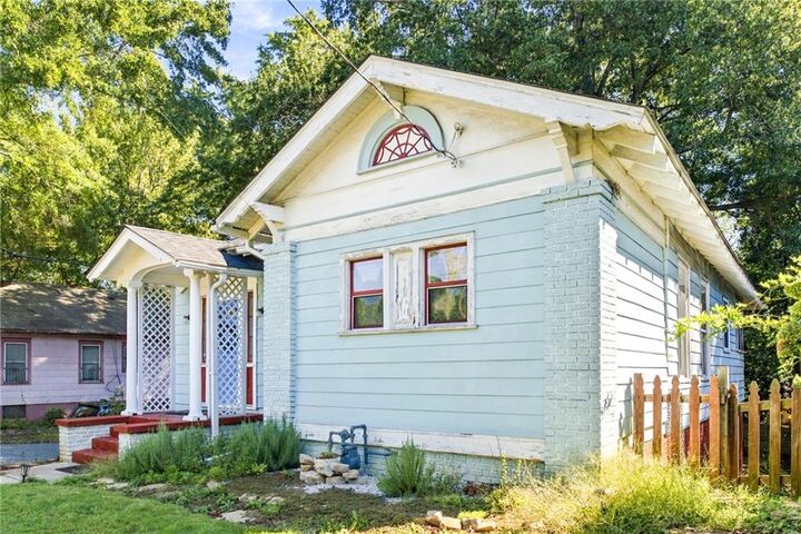 Property Photo:  1420 Sylvan Road SW  GA 30310 