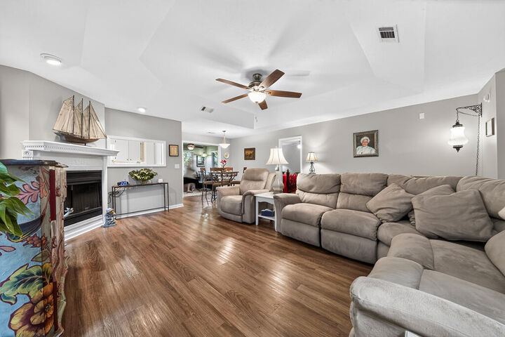 Property Photo:  1402 Maplebrook Drive  GA 31904 