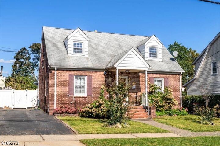 Property Photo:  54 Hancox Ave  NJ 07110 
