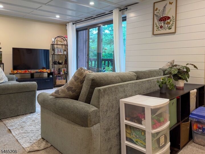 Property Photo:  7 Village Way 2  NJ 07462 