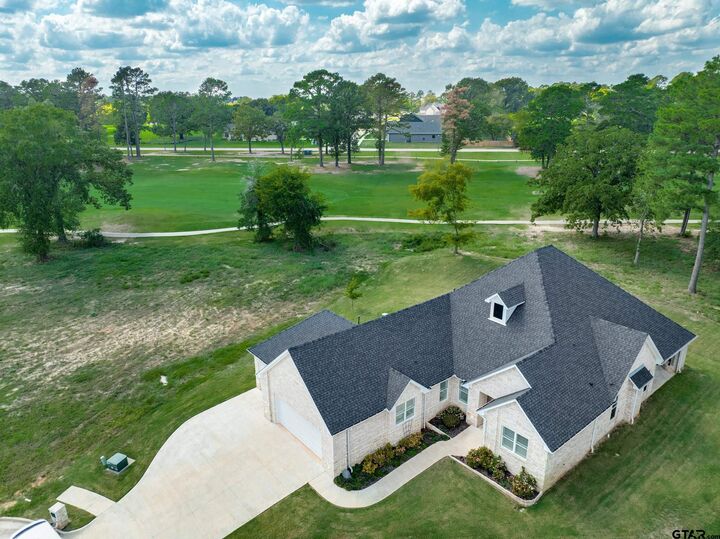 Property Photo:  549 Eagles Nest Trl  TX 75757 