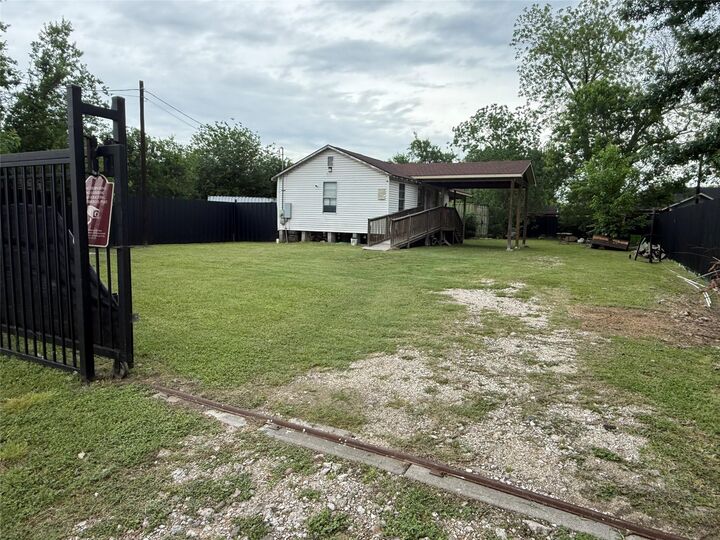 Property Photo:  10338 Aldine Westfield Road  TX 77093 