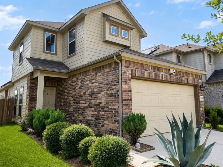 Property Photo: 13428 Merryville Harrogate Lane TX 77048