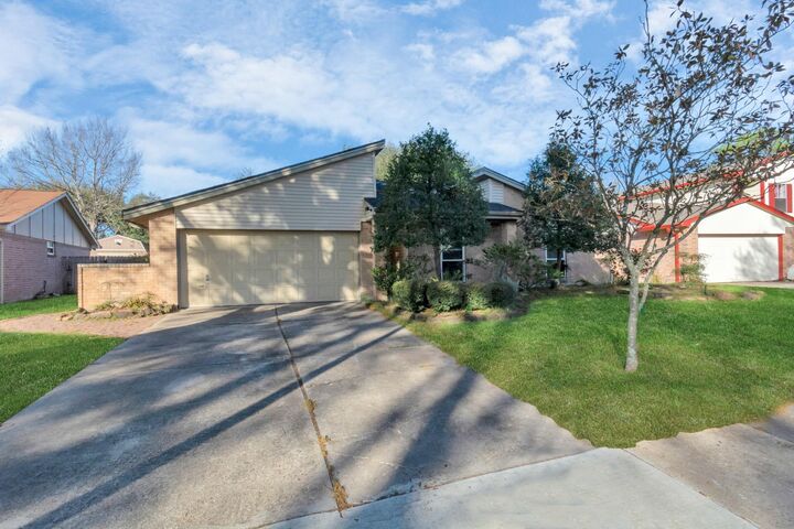 Property Photo:  16814 Cobble Ridge Drive  TX 77498 