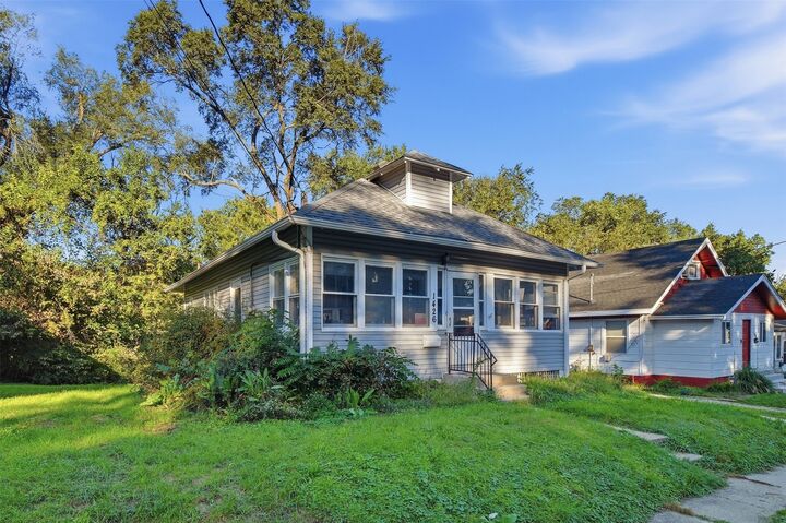 Property Photo:  1426 34th Street  IA 50311 