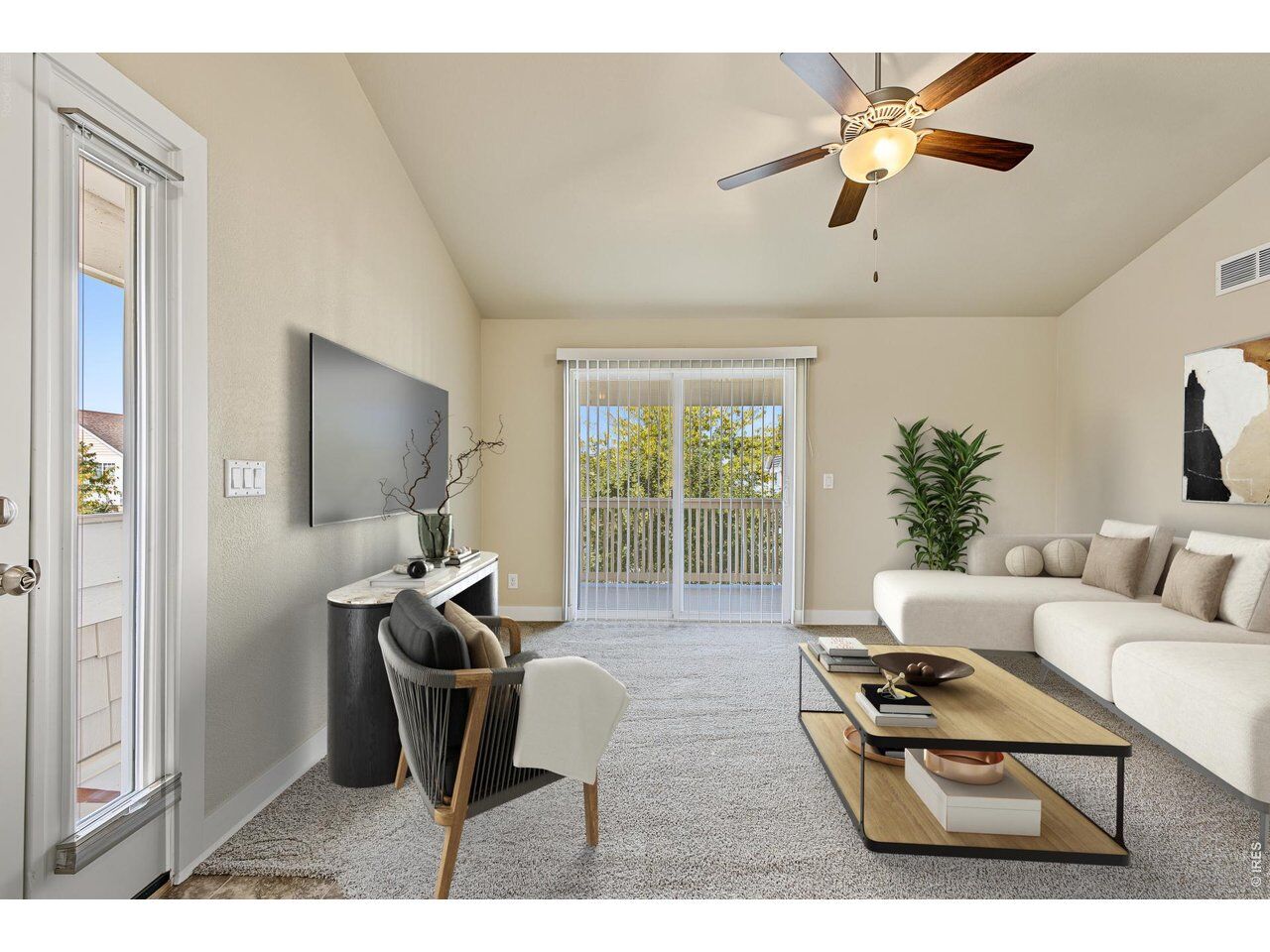 Property Photo:  4955 Hahns Peak Dr 204  CO 80538 