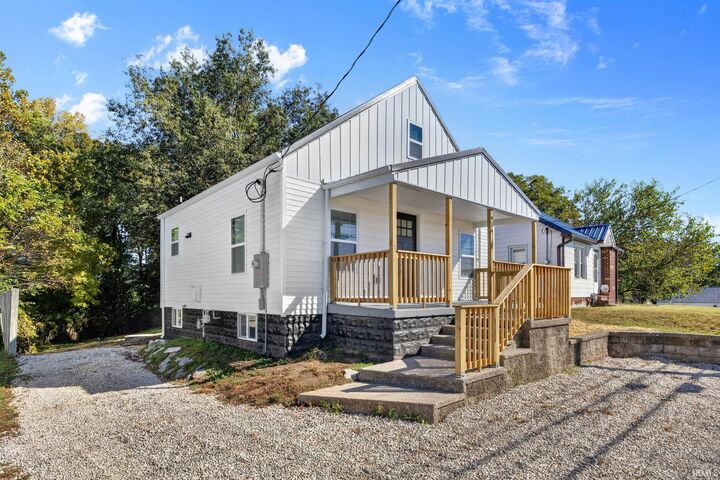 Property Photo: 914 W Divison Road IN 47546