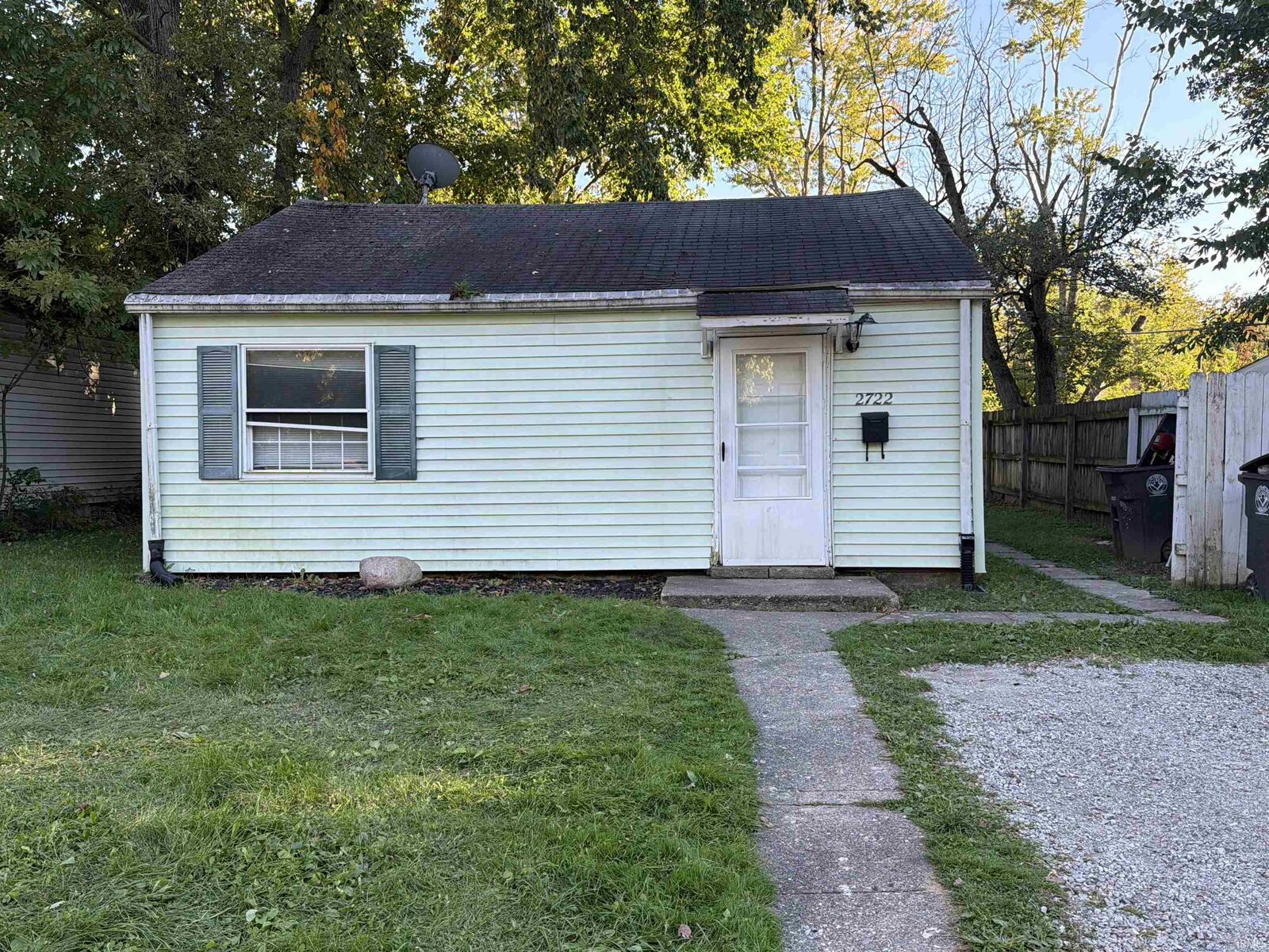 Property Photo: 2722 Manford Street IN 46806