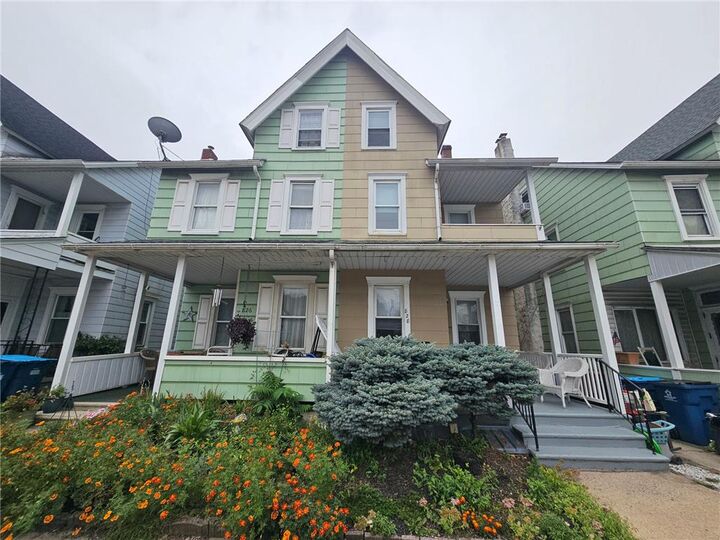 Property Photo:  828 Main Street  PA 18067 