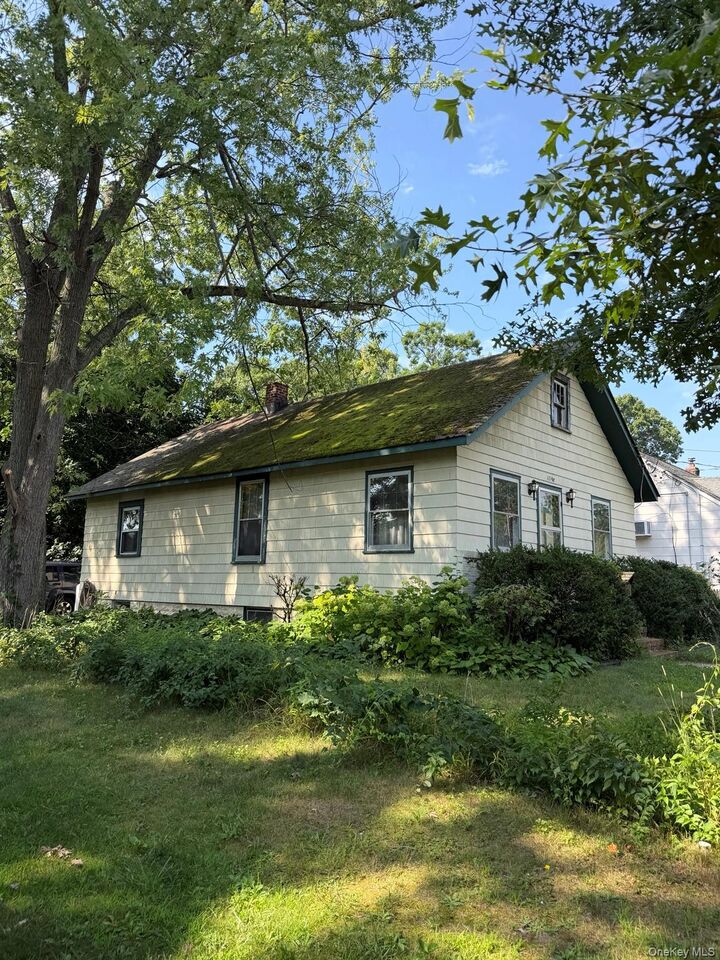 Property Photo:  1748 Carroll Avenue  NY 11566 