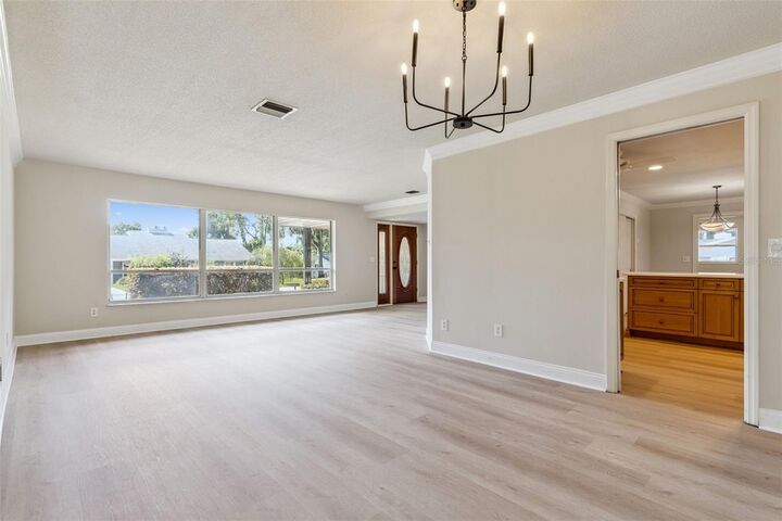 Property Photo: 1417 Noble Street FL 32750