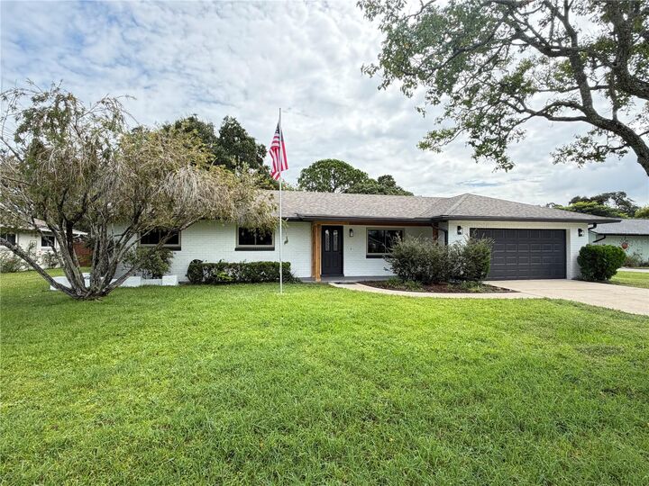Property Photo: 3915 Port Simbor Avenue FL 32817