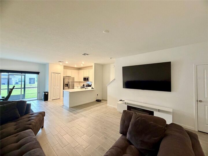 Property Photo:  3655 SE 37th Court  FL 34480 