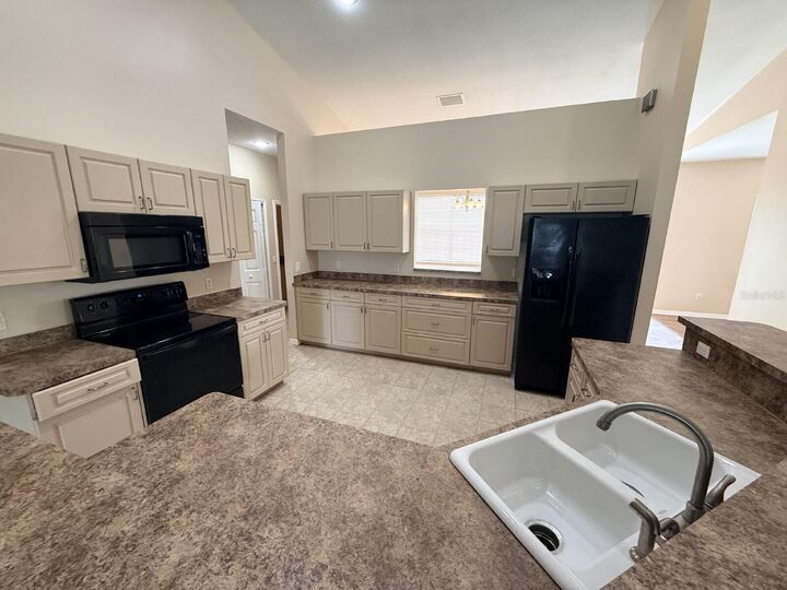 Property Photo:  359 Skyland Lane  FL 33953 