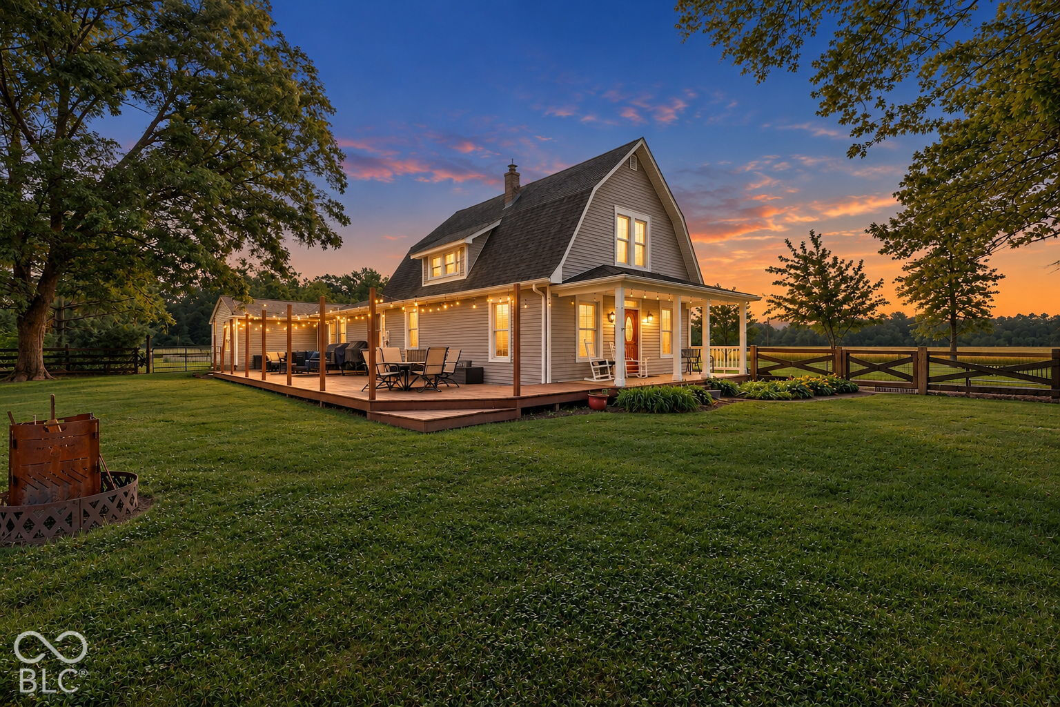 Property Photo: 195 N 500 E IN 46052