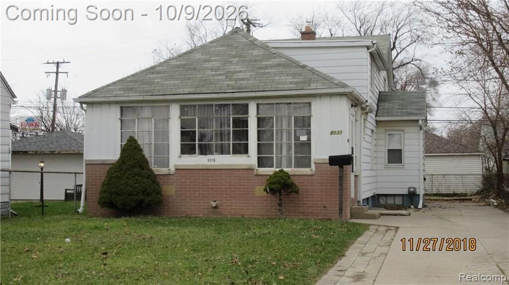 Property Photo:  8039 Lozier  MI 48089 1612 