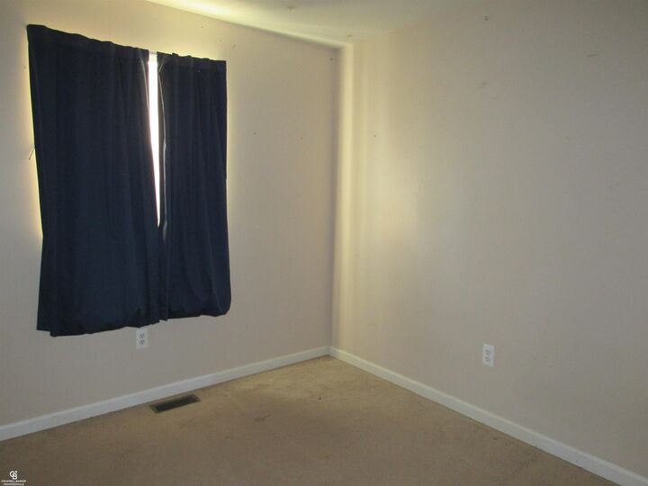 Property Photo:  1246 Quain Lane  MI 48060 