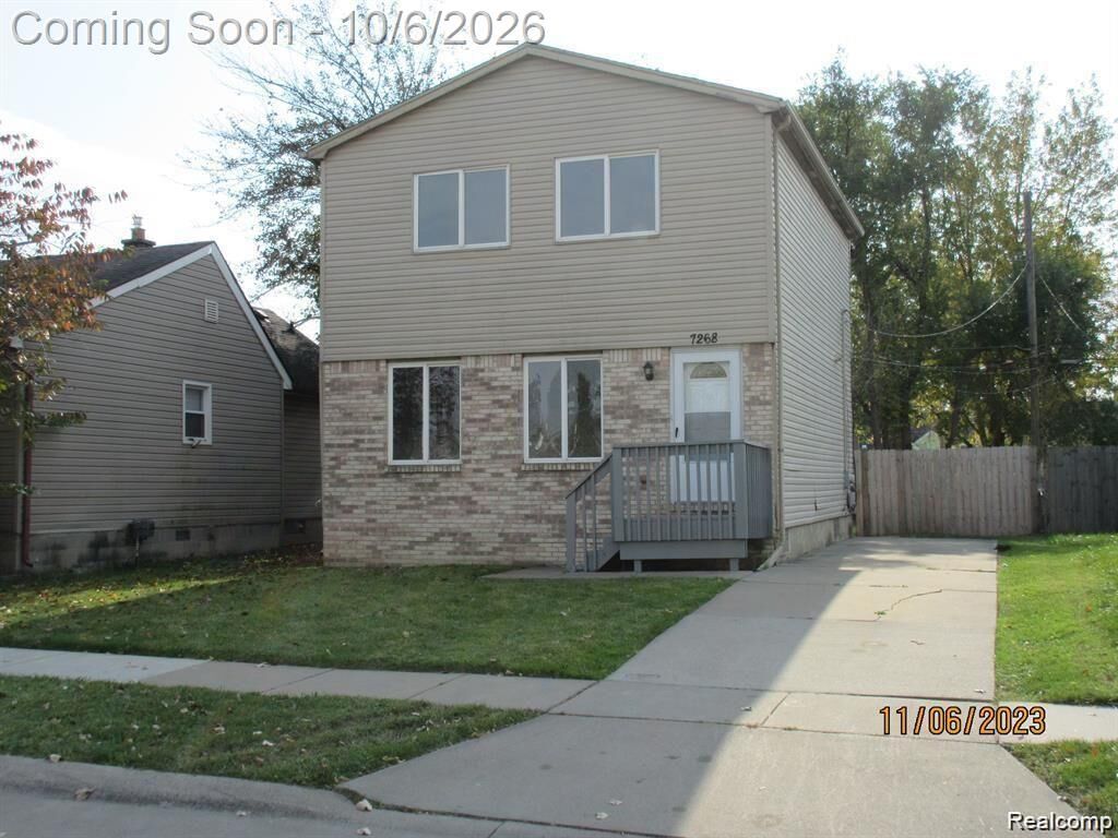 Property Photo:  7268 Cadillac Avenue  MI 48091 3512 
