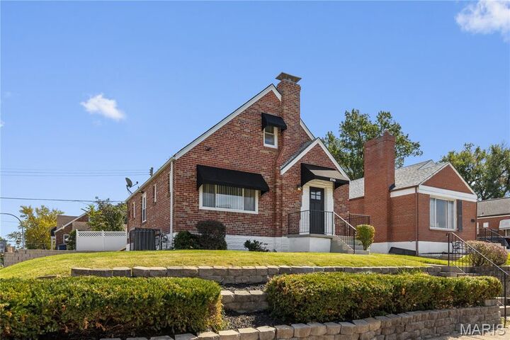 Property Photo:  8746 Park Lane  MO 63147 