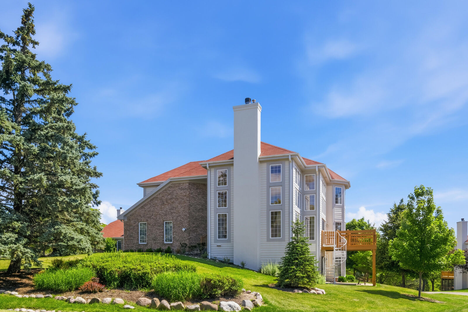 Property Photo: 1505 Highland Dr WI 53147