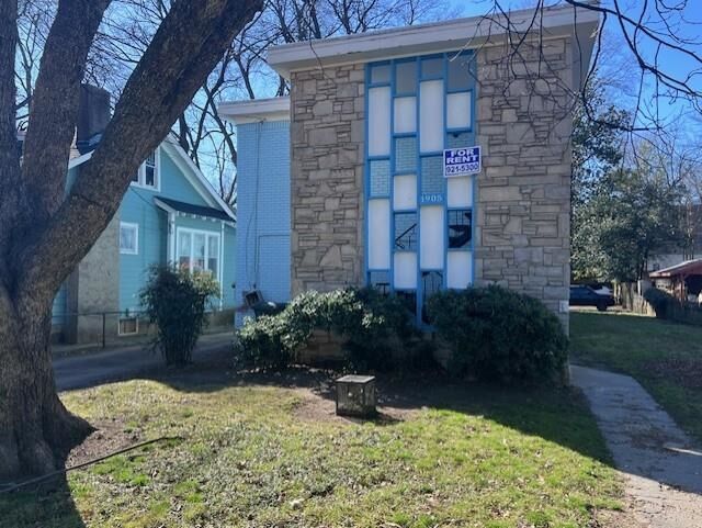 Property Photo:  1905 Jefferson Ave  TN 38104 