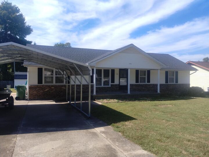 Property Photo:  106 Holly Terrace  IL 62906 